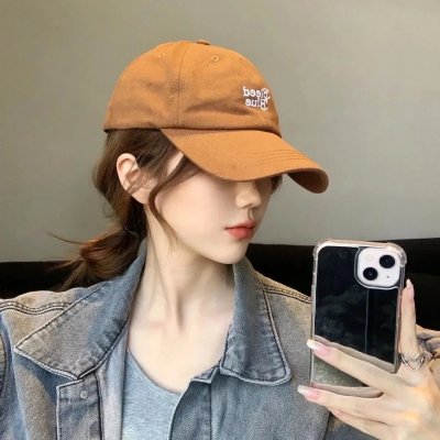 背后的她,眼前的我